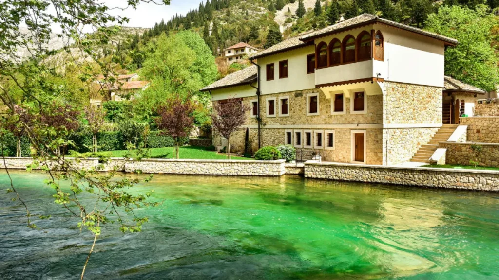 Stolac (Historija i rijeka)